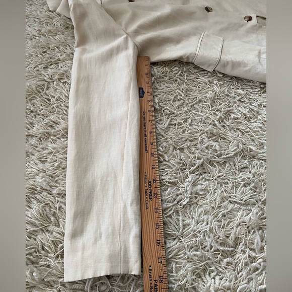 Isaac Mizrahi, Womens Button Up Blazer with Padded Shoulders - Picture 11 of 16